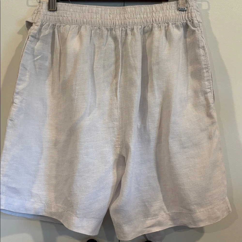 Halston 100% Linen Shorts Waist Tie Size Small High Rise